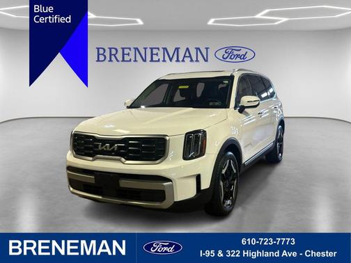 Glacial White Pearl 2023 Kia Telluride S