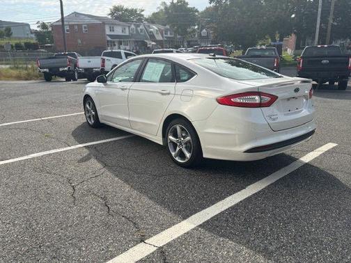 2015 Ford Fusion SE