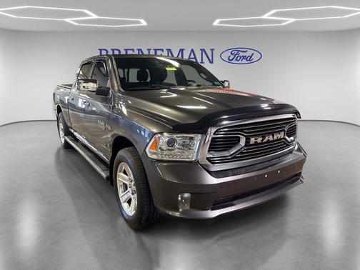 Granite Crystal Metallic Clearcoat 2016 RAM 1500 Longhorn