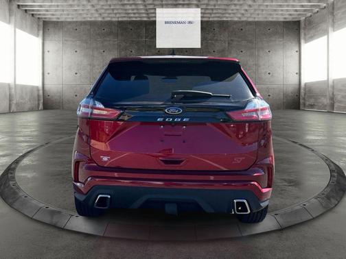 2021 Ford Edge ST