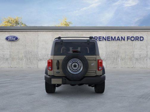 2025 Ford Bronco Base