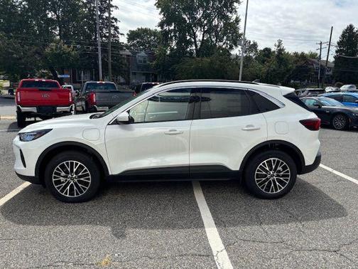 2024 Ford Escape PHEV SE