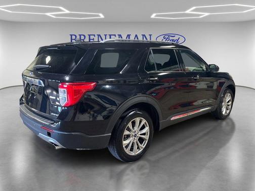 Black Metallic 2023 Ford Explorer Limited
