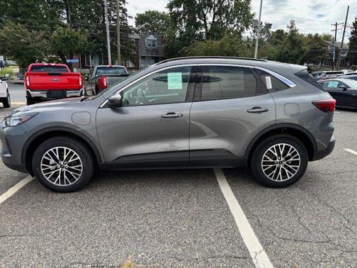 2024 Ford Escape PHEV SE