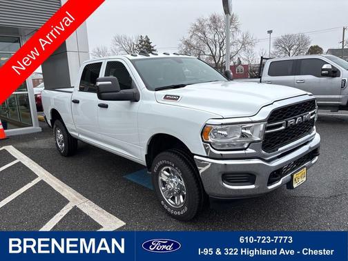 2024 RAM 3500 Tradesman Crew Cab 4x4 6'4' Box