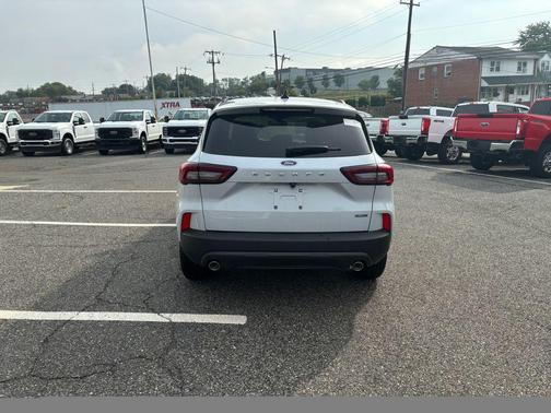 2025 Ford Escape ST-Line Select