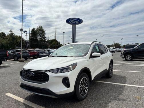 2024 Ford Escape PHEV SE