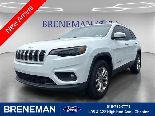 Bright White Clearcoat 2019 Jeep Cherokee Latitude