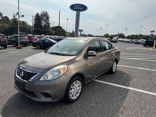 2012 Nissan Versa 1.6 S