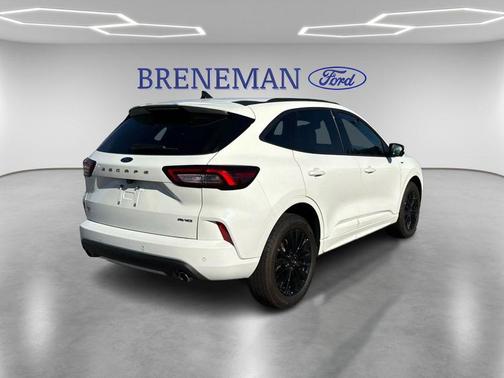 2023 Ford Escape ST-Line Elite