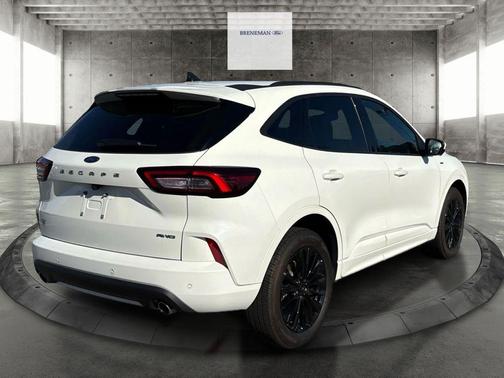 2023 Ford Escape ST-Line Elite