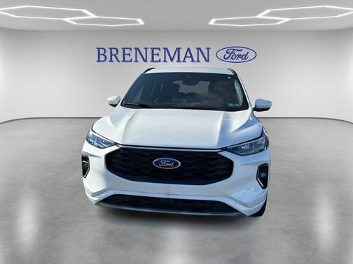 2023 Ford Escape ST-Line Elite