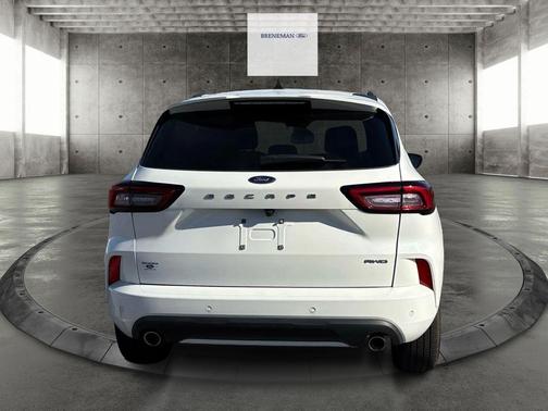 2023 Ford Escape ST-Line Elite