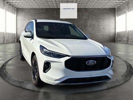 2023 Ford Escape ST-Line Elite