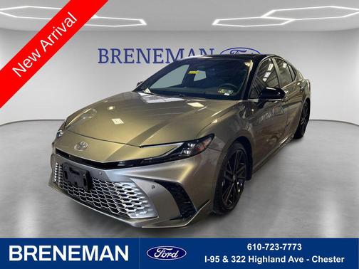 Heavy Metal/Midnight Black Metallic 2025 Toyota Camry XSE