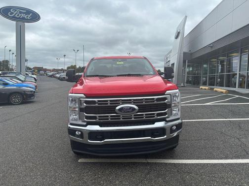 2025 Ford F-350 XLT