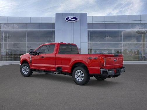 2025 Ford F-350 XLT