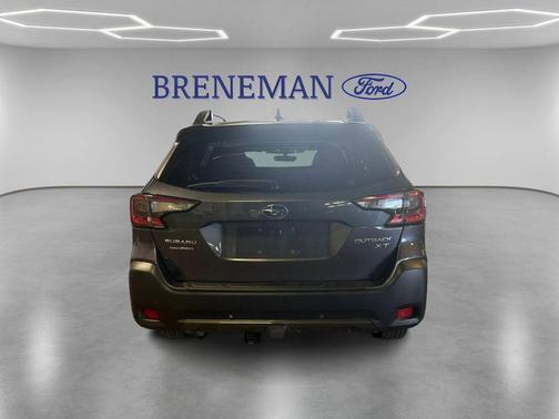 Magnetite Gray Metallic 2025 Subaru Outback Limited XT