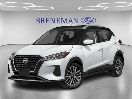 2022 Nissan Kicks SV