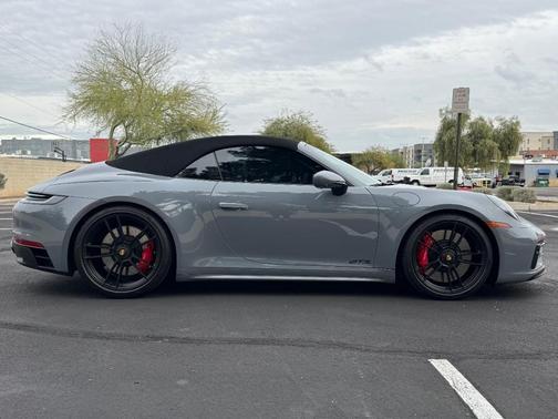 2024 Porsche 911 Carrera GTS