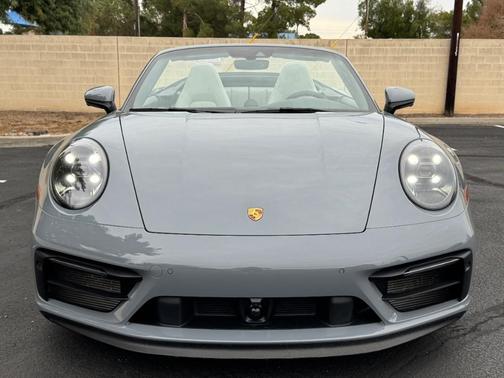 2024 Porsche 911 Carrera GTS