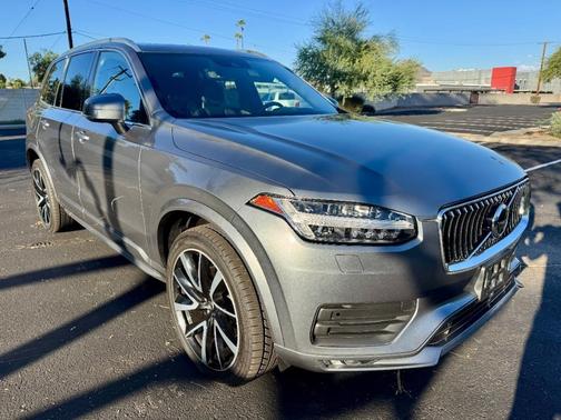 2020 Volvo XC90 T6 Momentum 6 Passenger