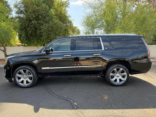 2018 Cadillac Escalade ESV Premium Luxury