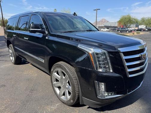 2018 Cadillac Escalade ESV Premium Luxury