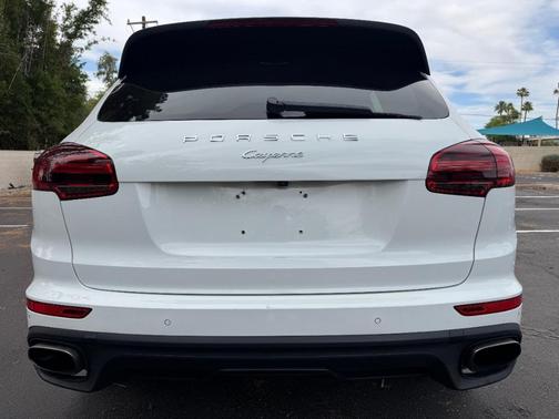 2018 Porsche Cayenne Platinum Edition