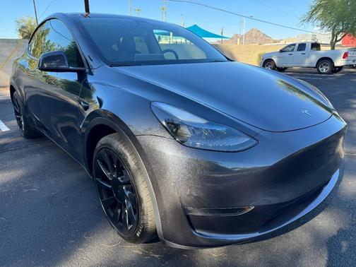 2024 Tesla Model Y Long Range