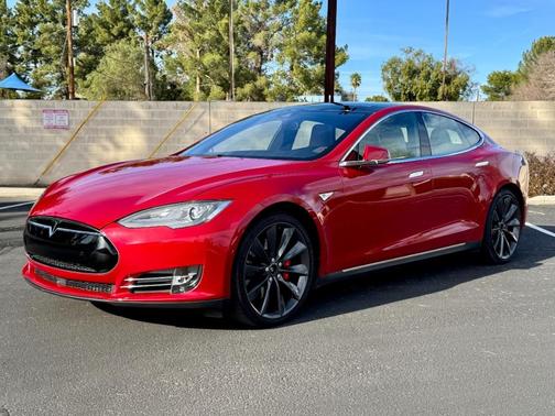 2015 Tesla Model S P85D