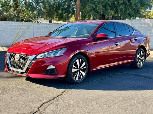 2022 Nissan Altima 2.5 SV