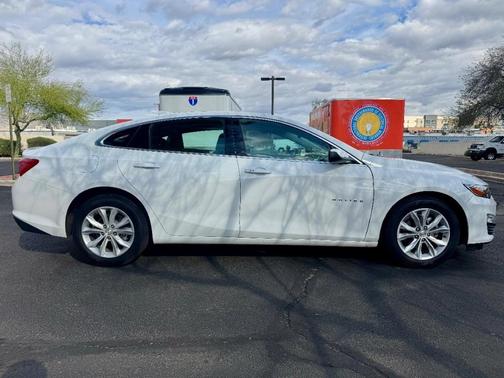 2025 Chevrolet Malibu LT