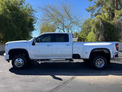 2022 Chevrolet Silverado 3500 High Country