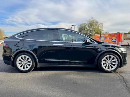 2018 Tesla Model X 75D