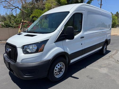 2025 Ford Transit-250 148 WB Medium Roof Cargo