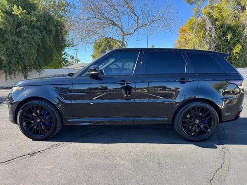 2017 Land Rover Range Rover Sport 5.0L Supercharged SVR
