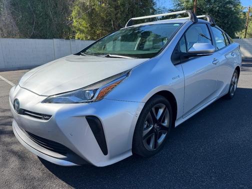 2021 Toyota Prius XLE