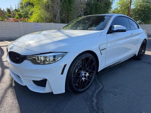 Alpine White 2018 BMW M4 Base