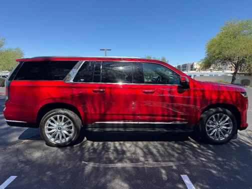 2022 Cadillac Escalade ESV Premium Luxury