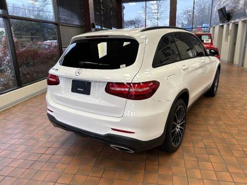 2019 Mercedes-Benz GLC 300 Base