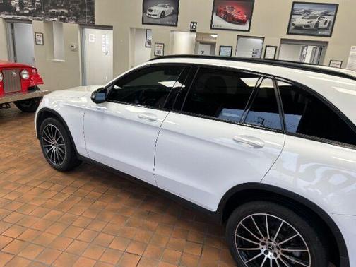 2019 Mercedes-Benz GLC 300 Base