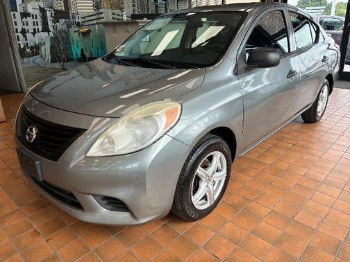 2013 Nissan Versa 1.6 S+