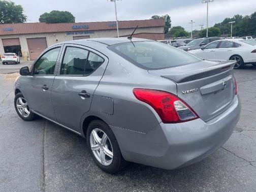 2013 Nissan Versa 1.6 S+