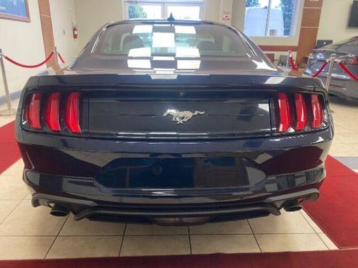 2021 Ford Mustang EcoBoost