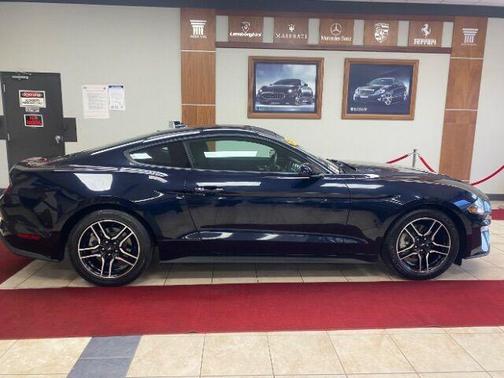 2021 Ford Mustang EcoBoost