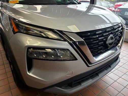 Silver 2023 Nissan Rogue SV