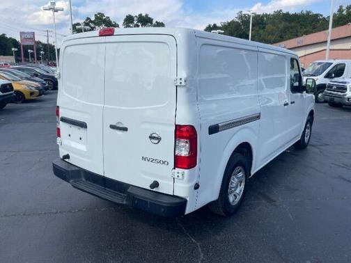 2021 Nissan NV Cargo NV2500 HD S/SV V6/V8