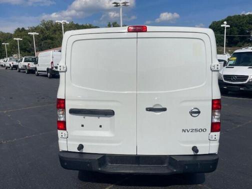 2021 Nissan NV Cargo NV2500 HD S/SV V6/V8