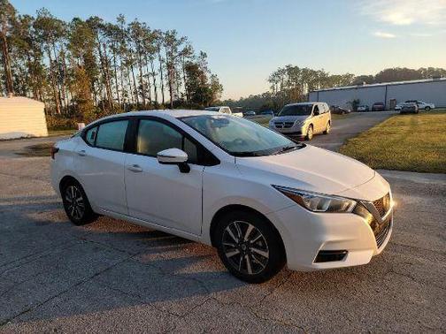 2021 Nissan Versa 1.6 SV